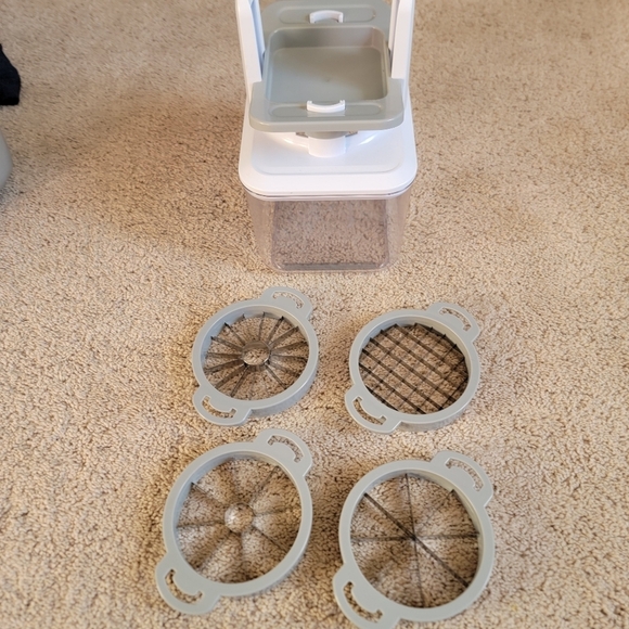 HENNING LEE 4-IN-1 FRESH PREP FRUIT & VEGGIE SLICER - Picture 2 of 5